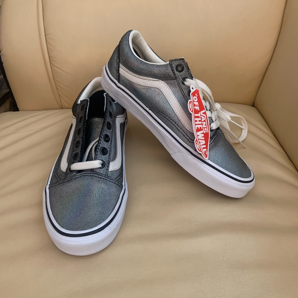 NWOB Vans Old Skool Glitter Sneakers Size 7